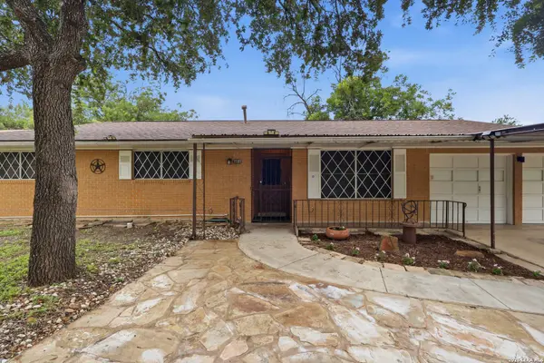 206 BLOOMFIELD DR, San Antonio, TX 78228