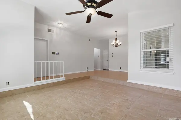 239 BURLINGTON DR, San Antonio, TX 78245