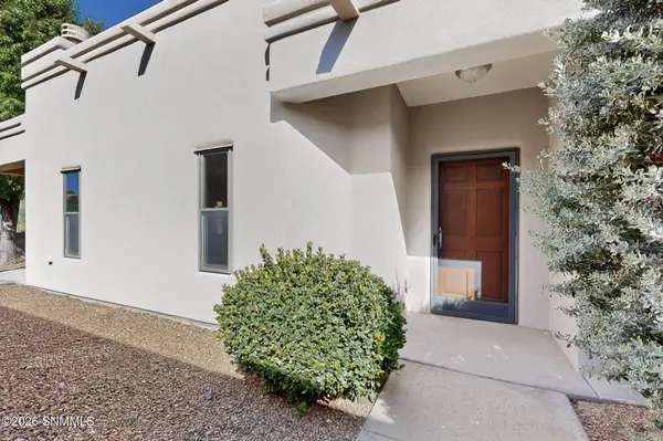 1531 Fairway Village DR, Las Cruces, NM 88007