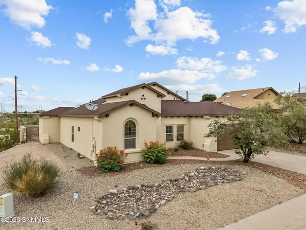 3005 Agua Ladoso AVE, Las Cruces, NM 88012