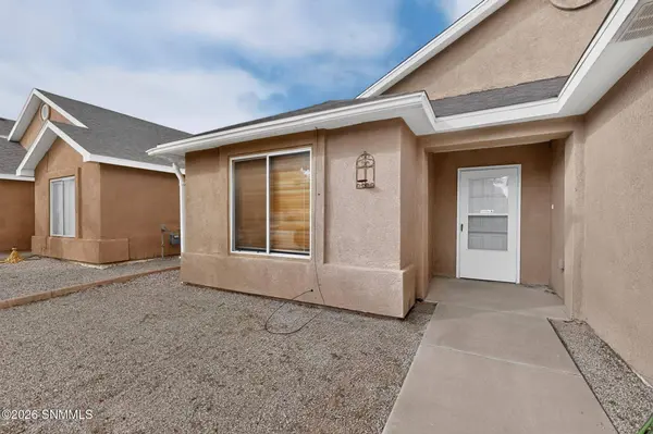 1381 Beltran RD, Las Cruces, NM 88007