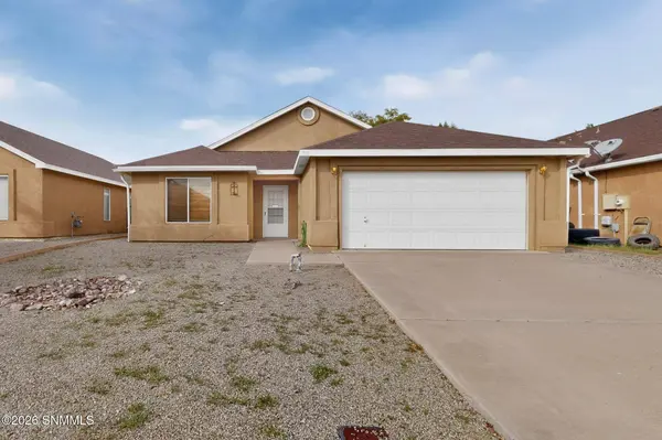 1381 Beltran RD, Las Cruces, NM 88007