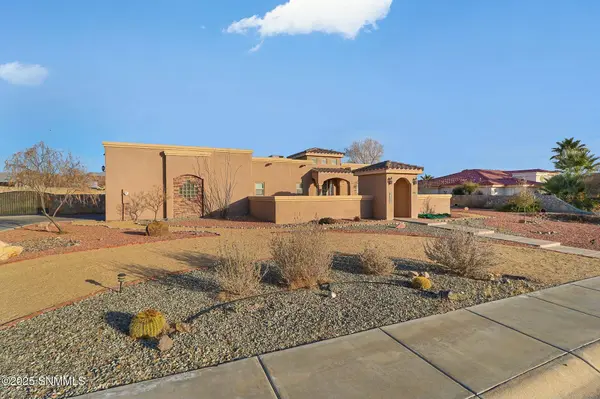 4550 Mesa Rico DR, Las Cruces, NM 88011