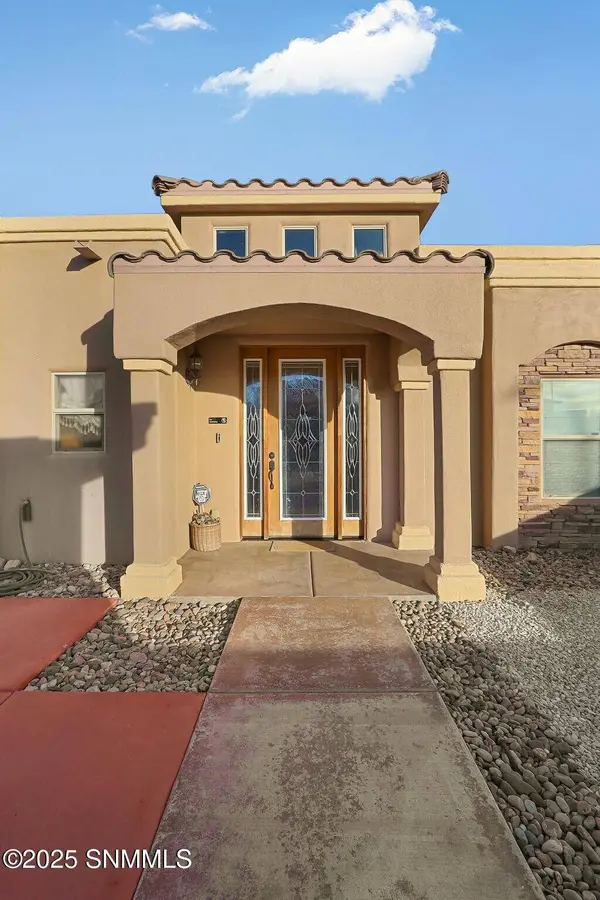 4550 Mesa Rico DR, Las Cruces, NM 88011