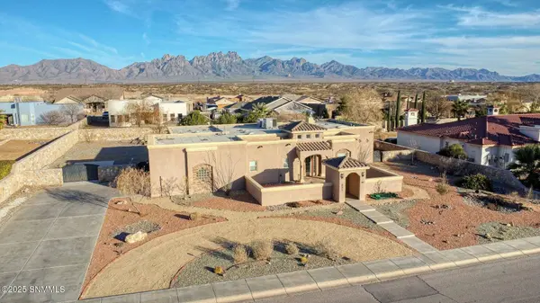 4550 Mesa Rico DR, Las Cruces, NM 88011