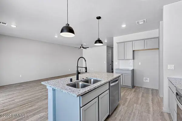 2044 Meteor ST, Las Cruces, NM 88012