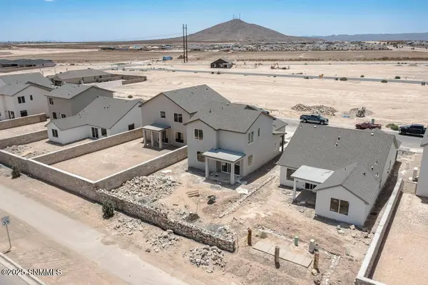 2074 Meteor ST, Las Cruces, NM 88012