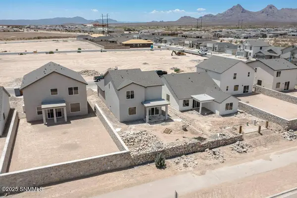 2074 Meteor ST, Las Cruces, NM 88012