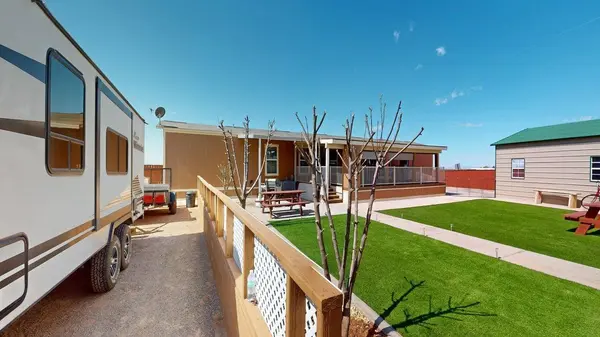 3 Running Indian Dr, Alamogordo, NM 88310