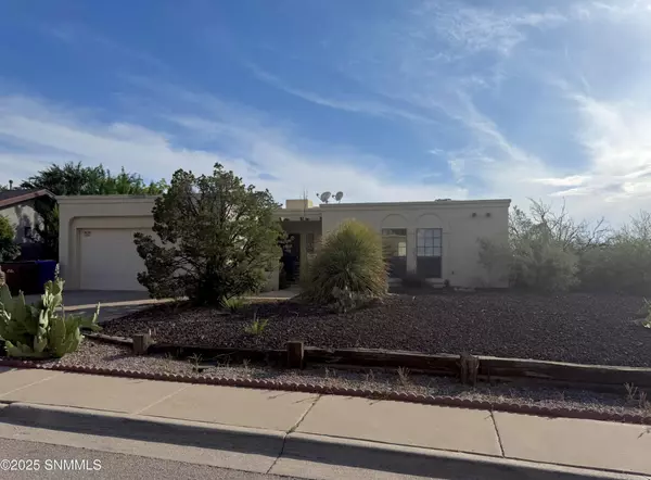 3407 Lunarridge St, Las Cruces, NM 88012-7773