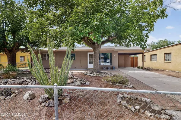 1408 Lees DR, Las Cruces, NM 88001