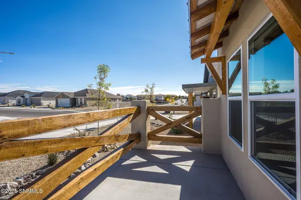 2625 Silver Hawk Ave, Las Cruces, NM 88011