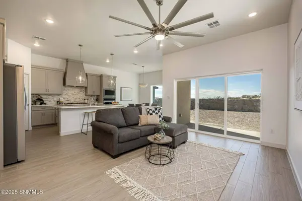 2625 Silver Hawk Ave, Las Cruces, NM 88011
