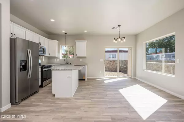 1097 Chitamacha RD, Las Cruces, NM 88007