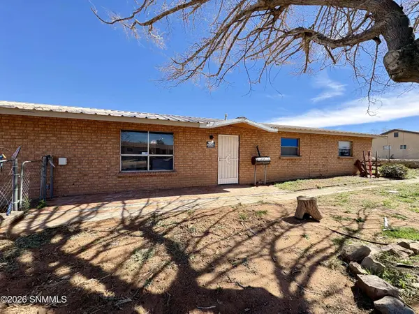 5050 Churchill AVE, Las Cruces, NM 88011