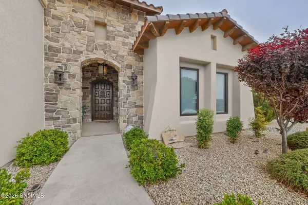 1610 Stone Ridge CT, Las Cruces, NM 88007