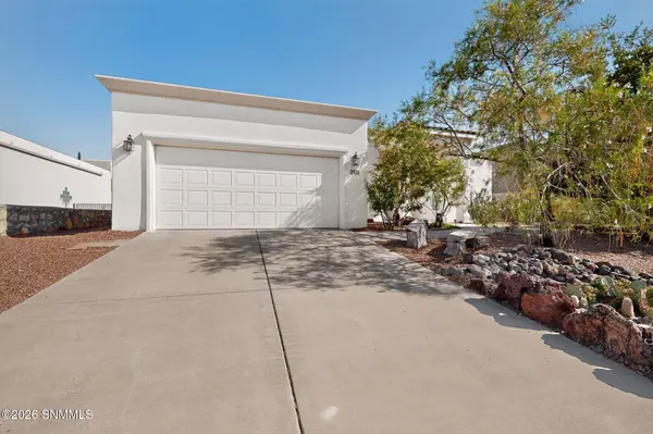 2933 E Springs RD, Las Cruces, NM 88011