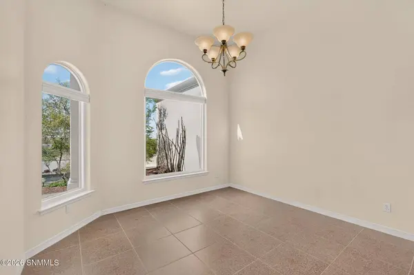 2933 E Springs RD, Las Cruces, NM 88011