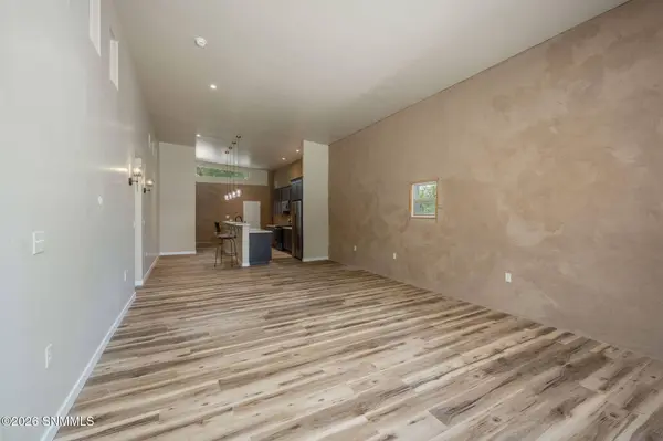 215 W Greening AVE, Las Cruces, NM 88005