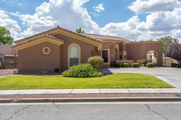 682 Stone Canyon DR, Las Cruces, NM 88011