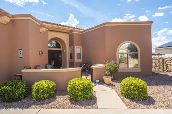 682 Stone Canyon DR, Las Cruces, NM 88011