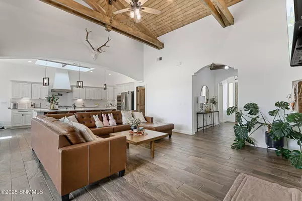 7870 Apache Canyon DR, Las Cruces, NM 88007