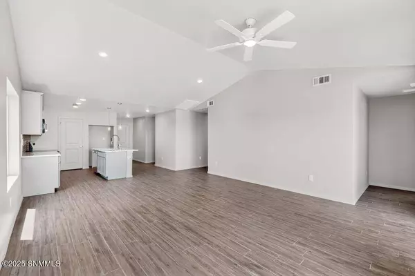 3085 San Jenaro DR, Las Cruces, NM 88012