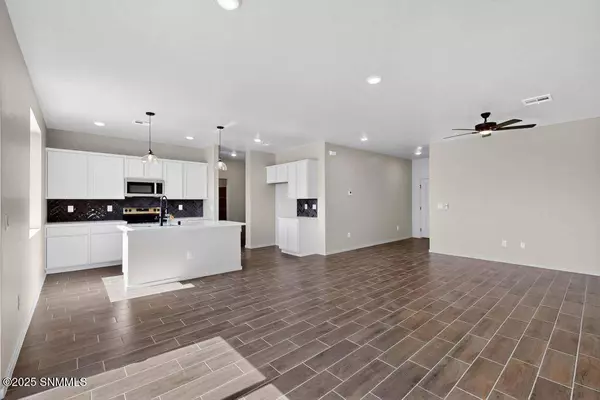 2086 Meteor DR, Las Cruces, NM 88012