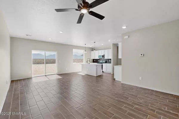 2086 Meteor DR, Las Cruces, NM 88012