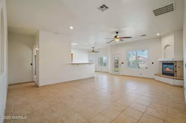 4388 Calle De Nubes, Las Cruces, NM 88012