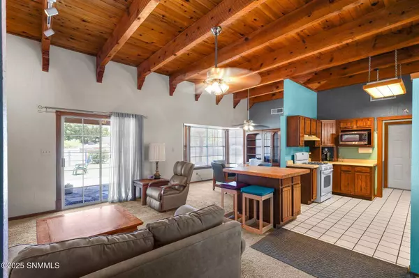 375 Wall AVE, Las Cruces, NM 88001