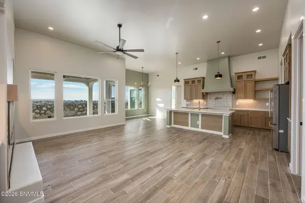 2850 Kuehne LN, Las Cruces, NM 88011