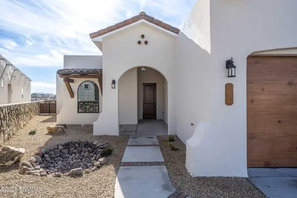 2850 Kuehne LN, Las Cruces, NM 88011