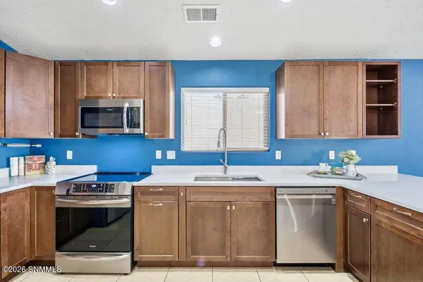 2502 Candlewood CIR, Las Cruces, NM 88011