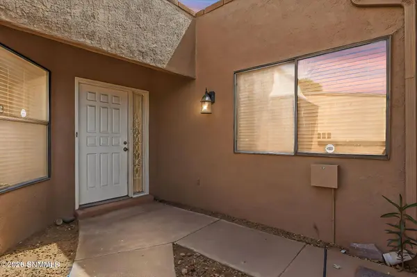 2140 Sagecrest AVE, Las Cruces, NM 88011