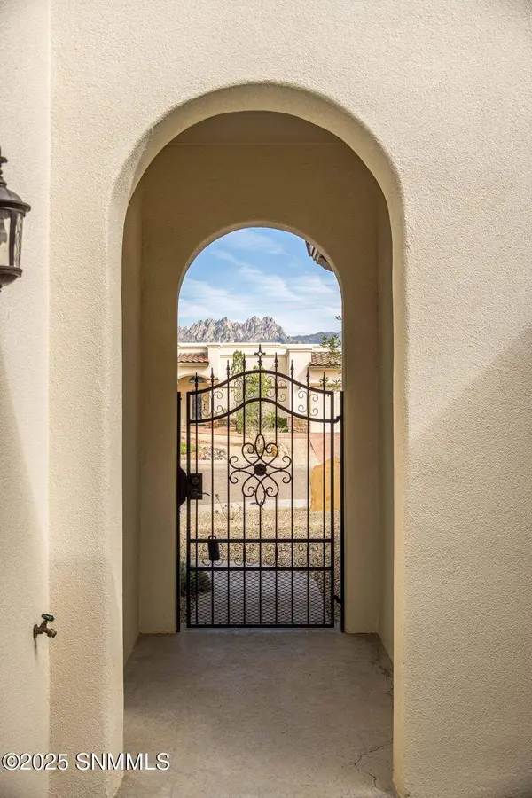 4481 Miramar Arc, Las Cruces, NM 88011