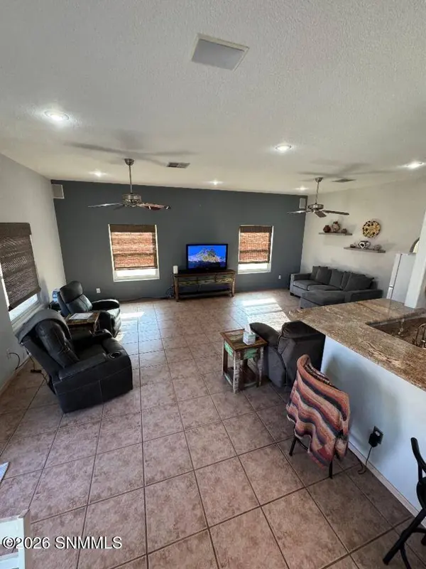 4064 Cherry Cider LN, Las Cruces, NM 88007