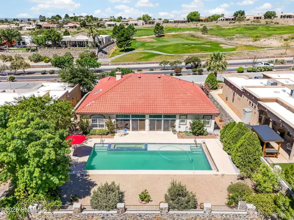 1170 Golf Club RD, Las Cruces, NM 88011