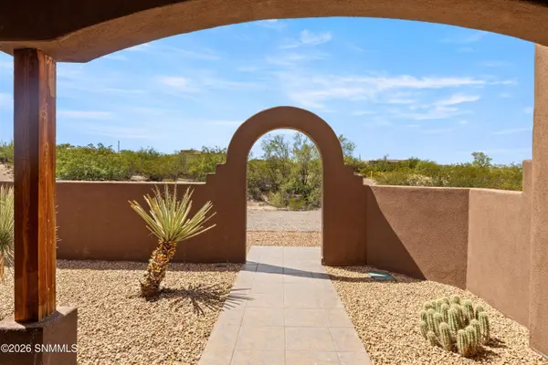 2355 Rincon De Amigos, Las Cruces, NM 88012