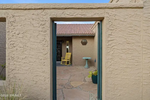 1270 Vista Del Monte, Las Cruces, NM 88007