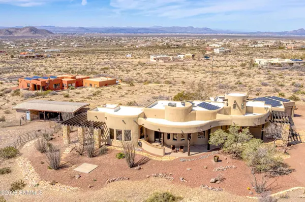 5098 Ventana View RD, Las Cruces, NM 88011