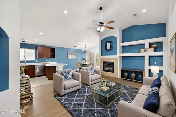 2502 Candlewood CIR, Las Cruces, NM 88011