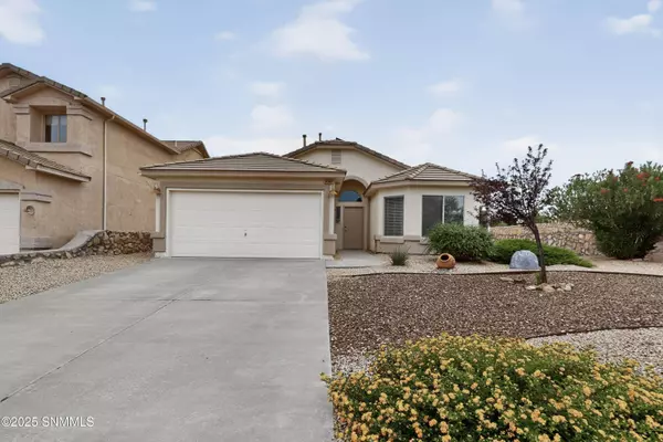 2502 Candlewood CIR, Las Cruces, NM 88011