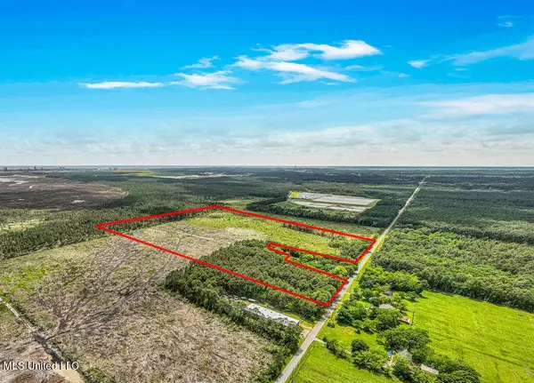 2 Bayou Cumbest Road, Moss Point, MS 39562