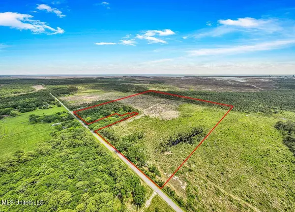 2 Bayou Cumbest Road, Moss Point, MS 39562