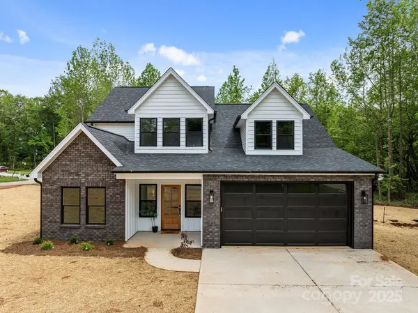 1176 Greenheather DR, Salisbury, NC 28147