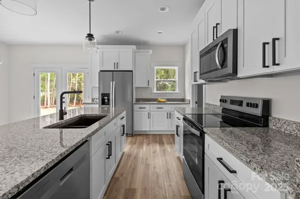 1176 Greenheather DR, Salisbury, NC 28147