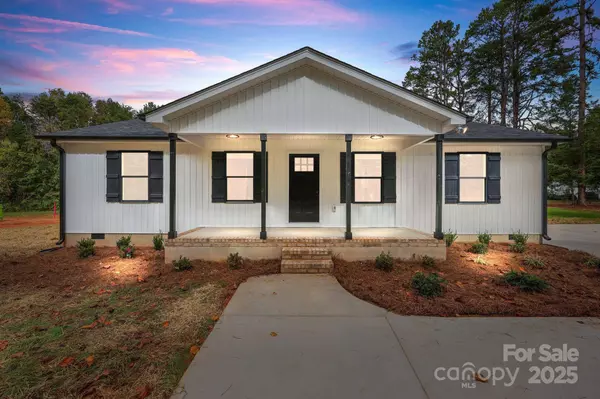 2218 Mooresville RD, Salisbury, NC 28147