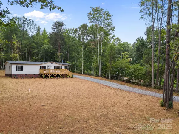 302 Forest Winds DR, Salisbury, NC 28144