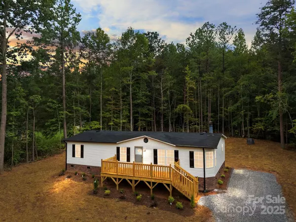 302 Forest Winds DR, Salisbury, NC 28144